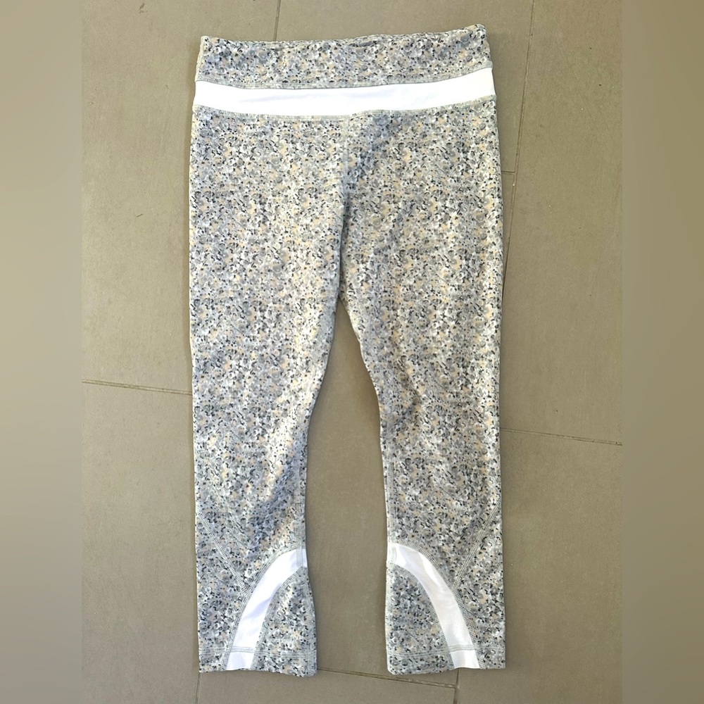 Lululemon, size 4 cropped leggings